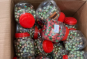 Quảng Ninh thu giữ gần 4.000 sản phẩm bánh kẹo, xúc xích nhập lậu