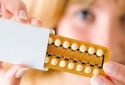 Bác sĩ cảnh báo thuốc tránh thai có thể gây huyết khối ở nữ giới