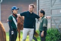 Một ngày sống chất thượng lưu trên đảo Vũ Yên: Sáng cưỡi ngựa, chiều chơi golf, tối mở tiệc trên du thuyền