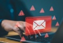 Cảnh báo thủ đoạn dùng email hợp pháp để dẫn dụ người dùng