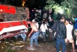 Xe khách lao xuống sông Srêpôk, 34 người tử vong
