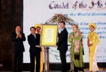 Kỳ vĩ Thành đá nhà Hồ