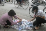 Khẩu trang vỉa hè: Mua thêm bệnh?