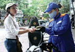 Đủ điều kiện mới giảm giá xăng dầu
