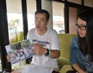 Tổng giám đốc đi... nhặt rác