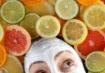 Vào viện vì... mặt nạ hoa quả