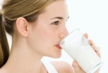 Lưu ý khi uống sữa bò