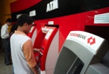 Techcombank miễn phí rút tiền ATM nội mạng
