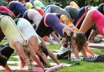Thu hồi quần tập yoga vì quá mỏng