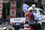 Tự quản đô thị: Lôm côm, múa gậy, dừng xe