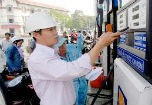 Nguy cơ tăng giá xăng dầu – Lần này, ai sẽ gánh?