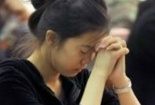 Tâm lý mùa thi: Đừng "treo đá" trên đầu con cái