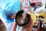 Chất lạ trong bình nước "Made in China"