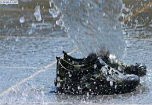 Cách dùng và khắc phục giày bị ẩm ướt