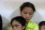 Vụ cháu bé 3 tuổi bị đánh đập, đi ăn xin: Cậu ác 1, bà ngoại ác 10!