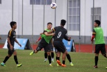 U23 Việt Nam - U23 Singapore: Nỗi lo đến từ biên trái!