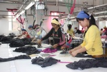 Cử nhân giấu bằng xin làm... công nhân