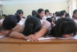 Học sinh tự tử vì áp lực thi cử: Trách ai?