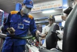 Xăng bất ngờ tăng giá