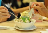 'Chè Ngoại' hút người Hà Nội