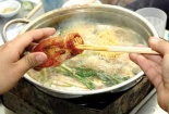 Cảnh giác với sa tế làm từ chất phụ gia và phẩm màu