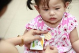 Miếng dán chống muỗi: Lợi bất cập hại