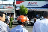 Dân vây chi nhánh Ngân hàng vì Giám đốc bị cắt chức