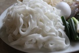 Phát hiện bánh phở sử dụng chất cấm, hủ tiếu chứa chất bảo quản vượt mức