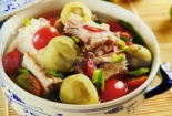 Cách làm món canh sườn nấu sấu thơm nức cho ngày cuối tuần