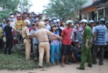 Vụ hàng nghìn người dân vây UBND xã ở Bình Thuận: 4 người trên xe ô tô đi mua thanh long