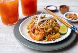 Cách làm món phở xào chua ngọt cho bữa trưa ngon miệng