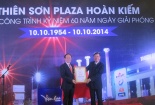 Gắn biển Công trình kỷ niệm Giải phóng Thủ đô cho Thiên Sơn Plaza Hoàn Kiếm
