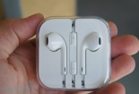 Phân biệt tai nghe iphone 5 thật giả đơn giản nhất