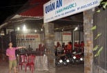 Truy sát kinh hoàng, nhân viên quán ăn bị cánh tay đứt lìa