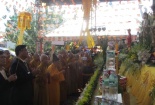 Hàng ngàn người dân tham dự đại lễ cầu siêu nạn nhân bị tai nạn giao thông