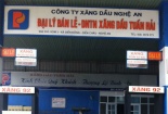 Hàng chục cửa hàng xăng dầu lắp IC giả, “móc túi” khách hàng