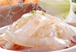 Triệt phá cơ sở sản xuất mỳ lạnh chứa chất cấm