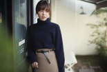 Phối đồ đẹp với áo len cổ lọ cho cô nàng công sở