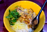 Cách làm phở gà trộn ngon lạ miệng