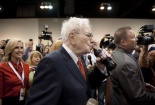 Tỷ phú Warren Buffett 'nghiện' uống Coca-cola