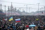 17.000 người xuống đường tuần hành tưởng nhớ ông Boris Nemtsov