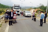Dân 5 lần lập rào chặn cao tốc Nội Bài - Lào Cai đòi bồi thường thỏa đáng