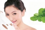 Công thức ngừa mụn, xóa thâm hiệu quả từ rau má