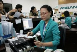 'Ế' tiền, ngân hàng bung các gói vay