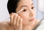 Che giấu tuổi tác bằng 5 loại kem che nếp nhăn hiệu quả 