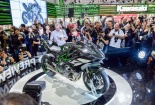 Cận cảnh siêu mô tô tiền tỷ Kawasaki Ninja H2 đầu tiên tại Việt Nam