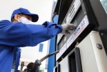 Xăng sắp tăng 3.000 đồng/lít?