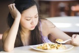Mẹo khắc phục chứng chán ăn khi xạ trị ung thư 