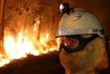 Mải chụp ảnh tự sướng không lo cứu người, lính cứu hỏa bị sa thải