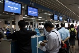 Mua 5 vé máy bay hạng thương gia, hành khách tố bị Vietnam Airlines hạch sách